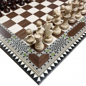 Complete Chess Board Set with 40 cm Matt Lacquer Inlay Made in Granada with Olive Pieces