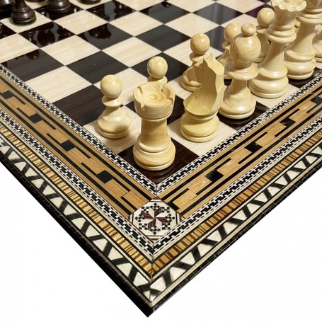 Complete Set of Pieces and 35 cm Inlaid Chess Board, Generalife Model